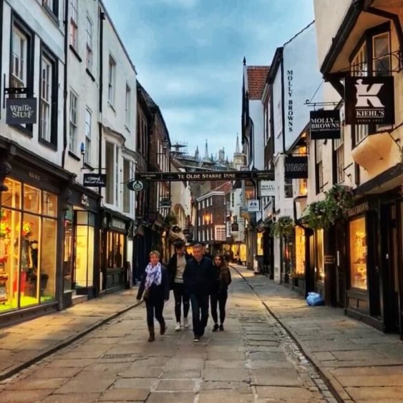 day trips from liverpool to york